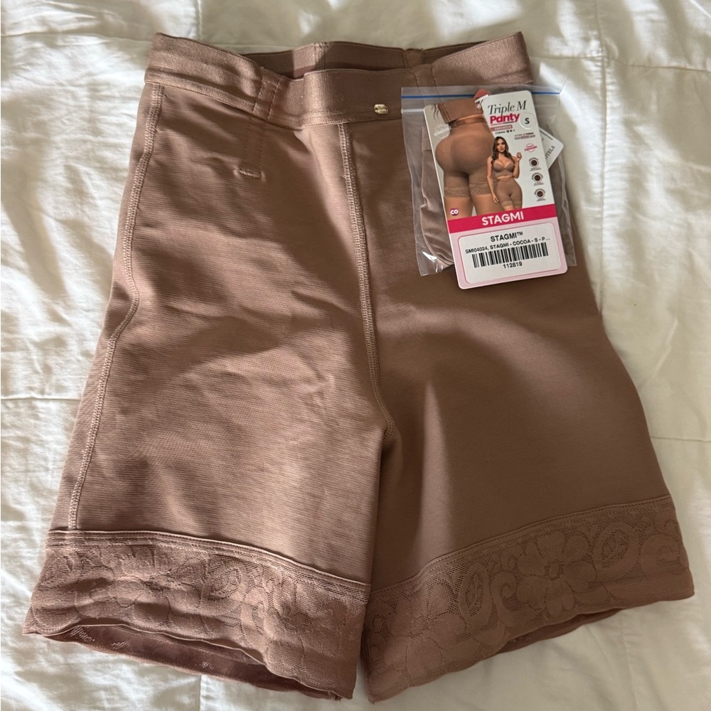 Short faja colombiana triple realce
